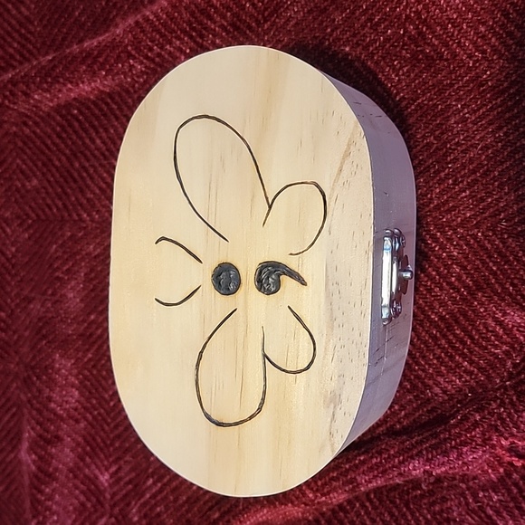 Butterfly semi-colon pyrography box - Picture 1 of 7
